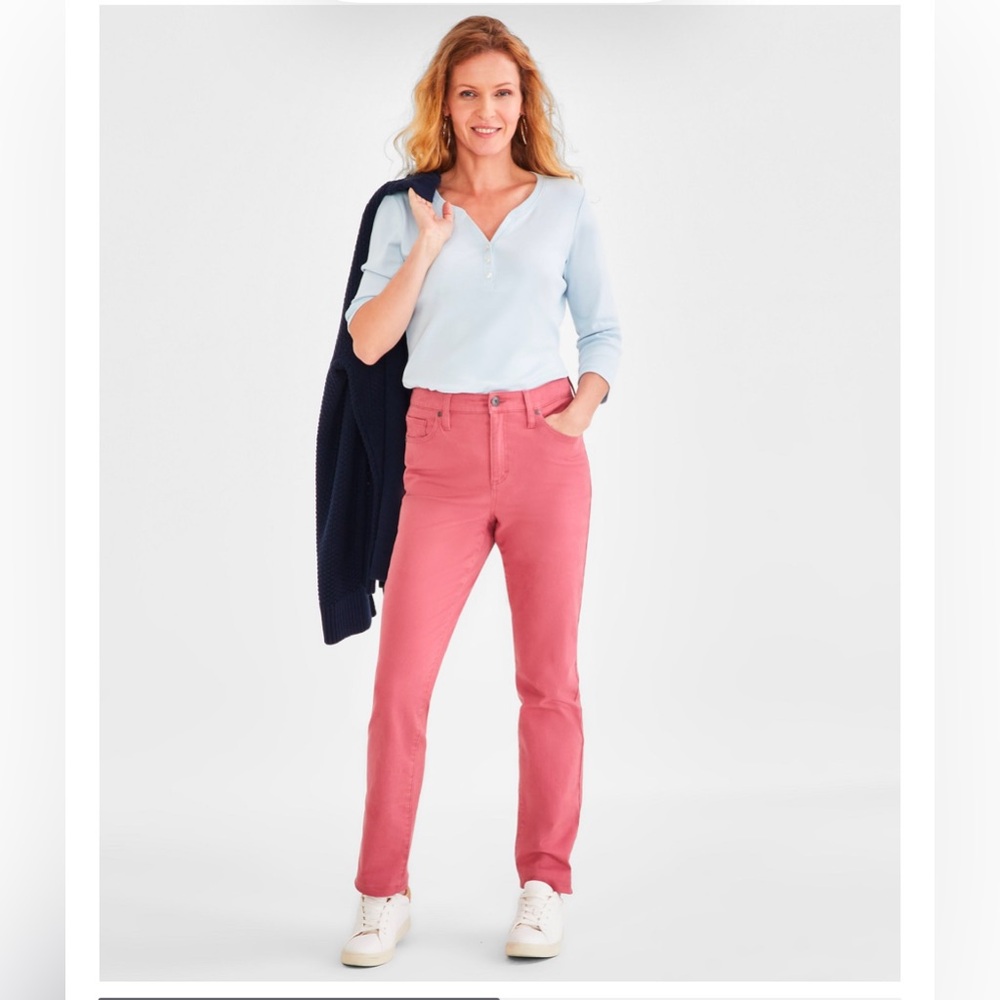 Style & Co
Women's Straight-Leg High Rise Jeans,